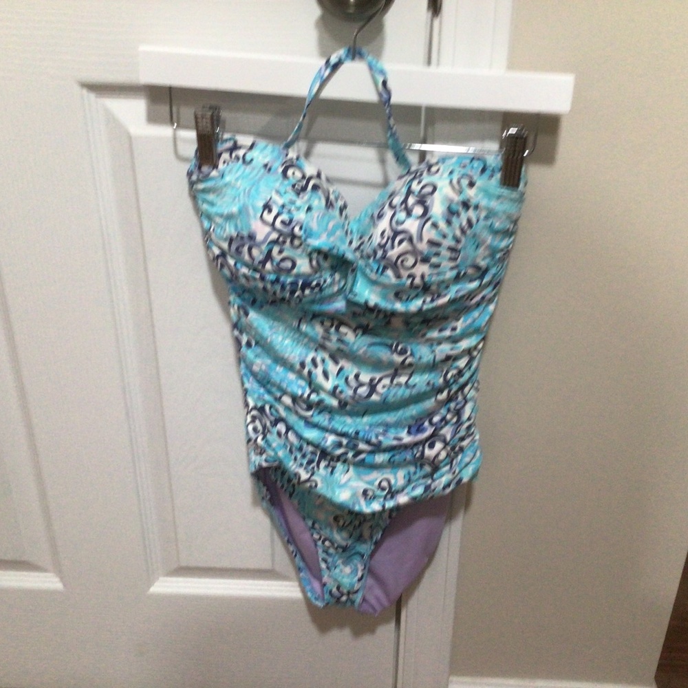LILLY PULITZER Women's Size 4 Swimsuit Flamenco 1-Piece Light Aqua Spritz